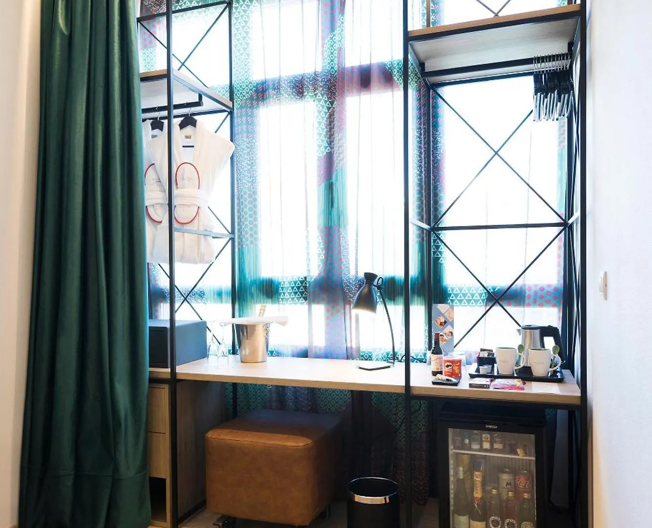 Axel Hotel Bilbao - Adults Only 4*,
